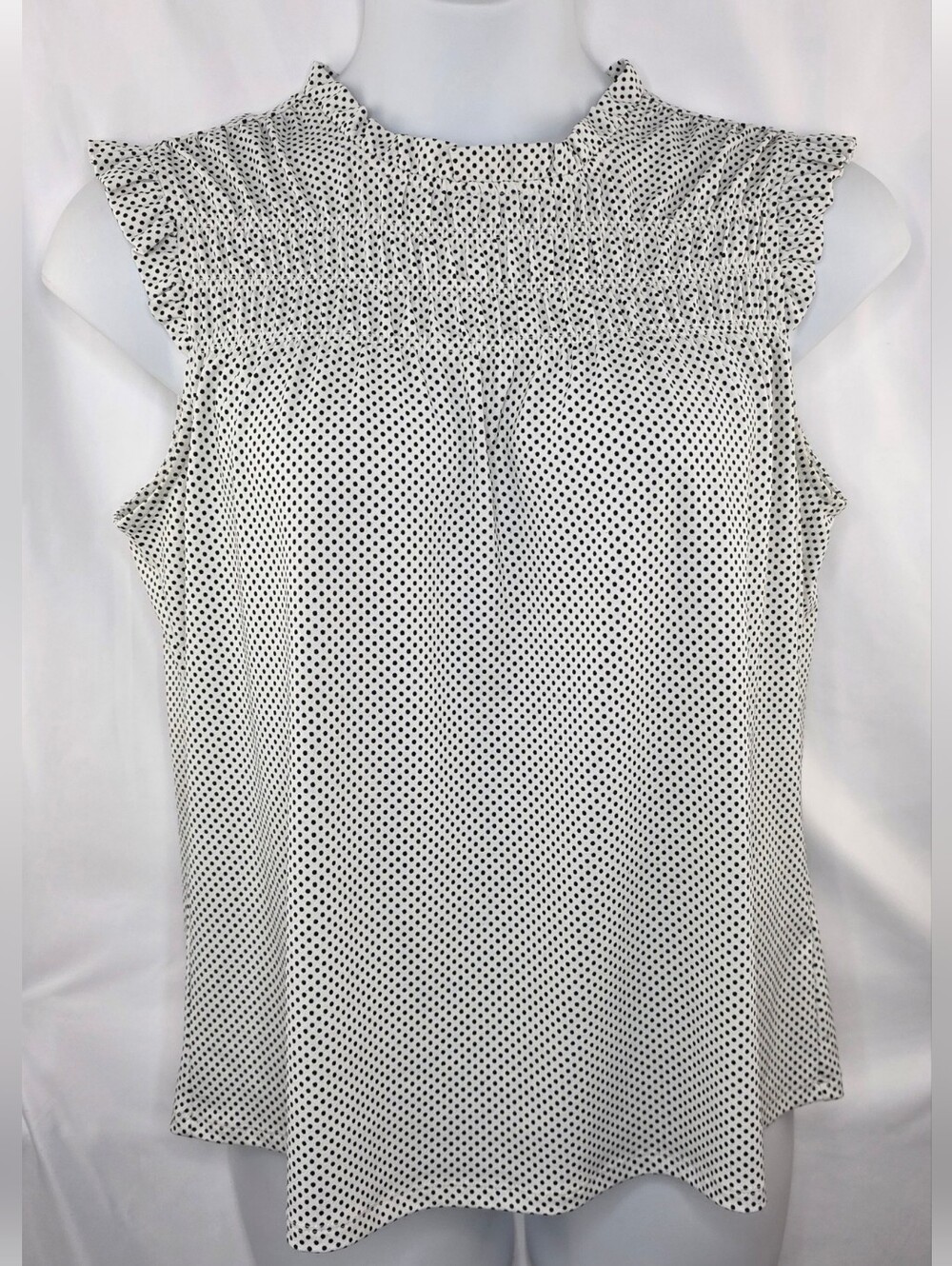 Adrianna Papell L Polka Dot Smocked Sleeveless B/W Top 2831-p